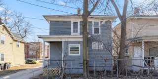 NEW LISTING! 4 BEDROOM HOME NEW LISTING! 4 BEDROOM HOME Gallery 36