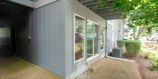 Beautifully Updated 2 Bedroom Condo in Belle Meade Highlands Gallery 1