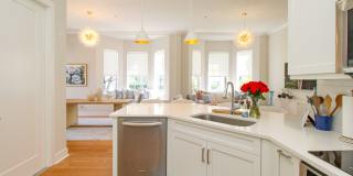 ****DOWNTOWN NAPLES*** SEASONAL***BEAUTIFUL VILLAS NAPOLI****NOW AVAILABLE*** Gallery 23