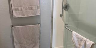 Gorgeous 2Bdrm 2 bath home in Sun City Anthem Gallery 13