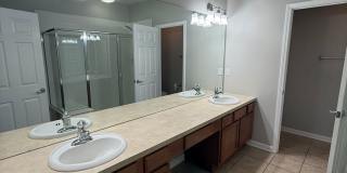 3BR 2BA w/ Screened Patio + Pool/Gym Access in Gated Villa Serena Gallery 11