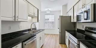 1003 OLD METAIRIE Place Gallery 7