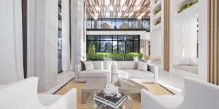 10X Las Olas Walk Gallery 1