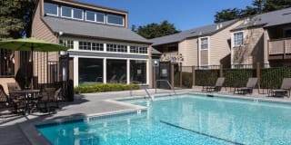 eaves Pacifica Gallery 19