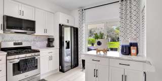 7921 SANIBEL DR Gallery 3