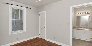 Charming 2 Bedroom Home Just Blocks from USC Campus with Great Parking & Move-In Ready Appeal Gallery 26