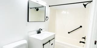 AVAILABLE MAY 2026 - Completely Renovated 2 Bedroom Home! Gallery 19