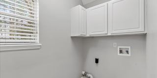 Lovely contemporary home in popular South Jax Beach! Gallery 16