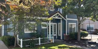 Beautiful East Petaluma 3 Bedroom, 2.5 Bath Home Gallery 1