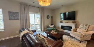 Modern 3-Level Townhome for Rent | Prime SW Charlotte Location Gallery 8