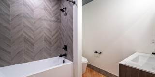 438 Penn Ave Gallery 37