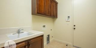 Tuscan Bluffs at Copper River - Granville Home, 4BR/3BA, On Golf Course - Lots of Amenities Gallery 14