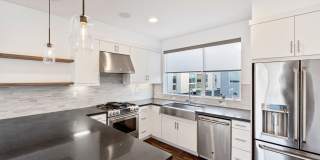 Beautiful three story live/work townhome in Westside Costa Mesa! Gallery 15