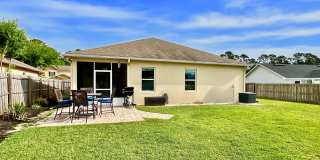 5 bedroom home with fenced in yard!!! Gallery 42