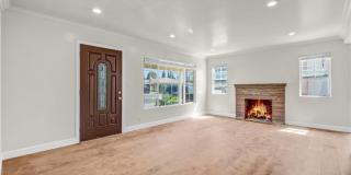 712 W Longden Gallery 12