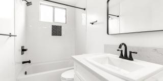 1850 Camden Apartments Gallery 4