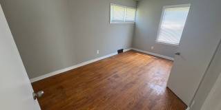 525 S Everett. Gallery 4