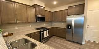 Room in 3 Bedroom Townhome at Talley St Gallery 24