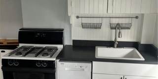 179 Ivy Street Gallery 3