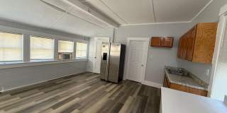 140 E 5th St Units 1-3 Gallery 13