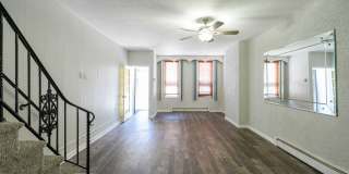 Charming Pennsport Rowhome with Private Backyard Oasis Gallery 5