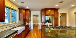 Charming Dutch Colonial in Brookside w/ an Updated Kitchen, Wood Floors, Fenced Yard and a Finished Third Floor! Gallery 19