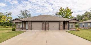 Montclair Court - Duplexes in Siloam Springs, AR Gallery 1