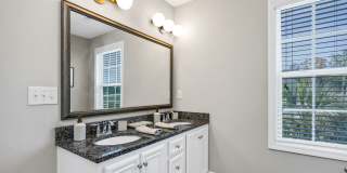 Partially Furnished Lakefront Retreat in Sunset Bay – Stunning Views & Resort-Style Amenities Gallery 39