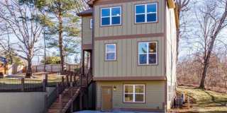 Stylish and convenient 1-bedroom apartment in a great location! Stylish and convenient 1-bedroom apartment in a great location! Gallery 1