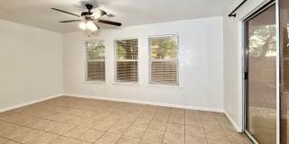 Gorgeous 4 bedroom home! Gallery 10