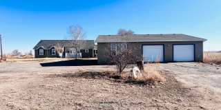 Country Living!!!  3bd 2.5ba Home, with Large Outbuilding Gallery 1