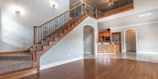 Gorgeous Rogers Home! Gallery 3