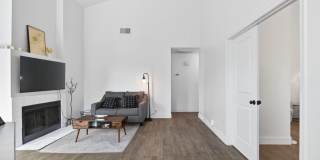 2 Bedroom Condo for Rent in Redding CA | Pool, Spa, Fireplace, Balcony Gallery 35