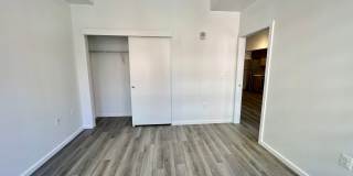 725 W Pratt Gallery 124