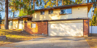 Spacious 4-Bedroom, 3-Bath Home with Fenced Yard in Spokane Valley Spacious 4-Bedroom, 3-Bath Home with Fenced Yard in Spokane Valley Gallery 1