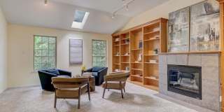 805 Leonard St!!! - Amazing 7 bed House walking distance to UT. Gallery 18