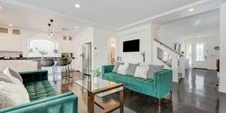 FANTASTIC FULLY UPGRADED FURNISHED RENTAL LOCATED IN THE SOUTHWEST!!! Gallery 10