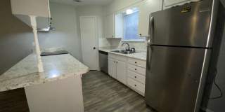 Remodeled 3 bedroom house close to everything on north side!! Gallery 5
