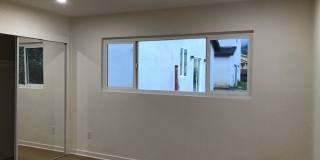 GLENOAKS Gallery 24