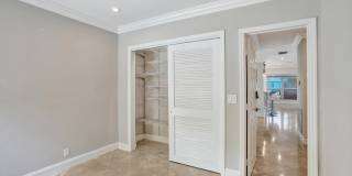 1145 NE 12th Avenue Gallery 38