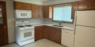 Newly Refreshed 3 Bedroom 1 Bath Single Family Home   Apply now and we will pay your application fee! Gallery 7