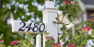 2 BDR Gorgeous Updated Townhome with Huge Garden Gallery 6