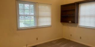 Very spacious 4 bedroom, 2 bath home in Kickapoo Schools! This will go fast! Gallery 16