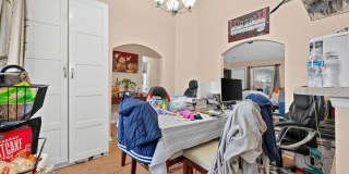 Spacious 4BR House in Orange Park Gallery 14