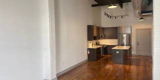 Laros Lofts Gallery 23