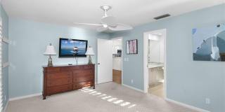 2225 SW Creekside Drive Gallery 27