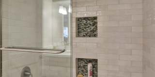 2866 NE 30th Street Gallery 36