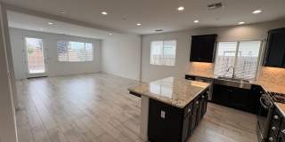 NW Visalia Home For Rent! Close to sports park & shopping centers! Gallery 29
