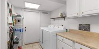 Historic Estate Home with Garage Apartment Gallery 10