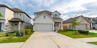 Beautiful 4 Bedroom, 2.5 Bathroom home in Manor!!! Gallery 1